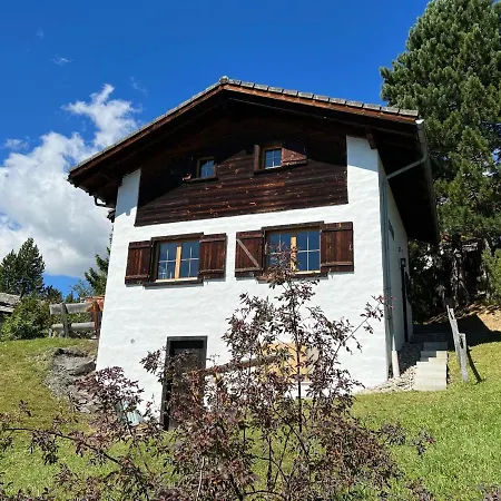 Haus Maran Holiday home Urmein